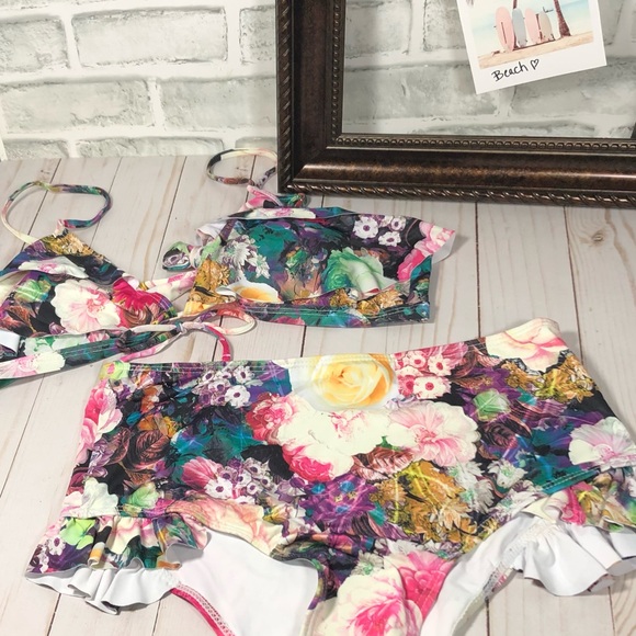 Colorful, Floral High-Waisted 2 Piece Swimsuit - Size Medium - Picture 4 of 13